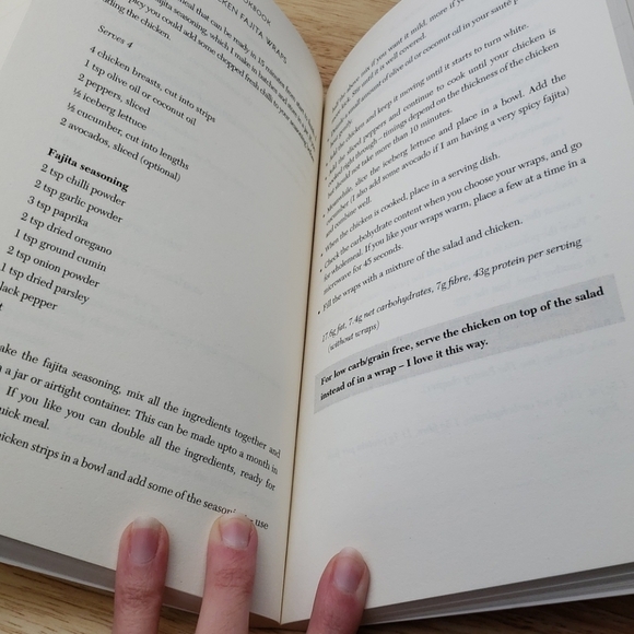 NWT The Sugar Free Family Cookbook By Sarah Flower - Picture 4 of 4